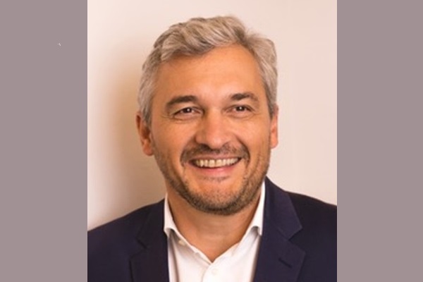 Portraitfoto Otto Neubauer